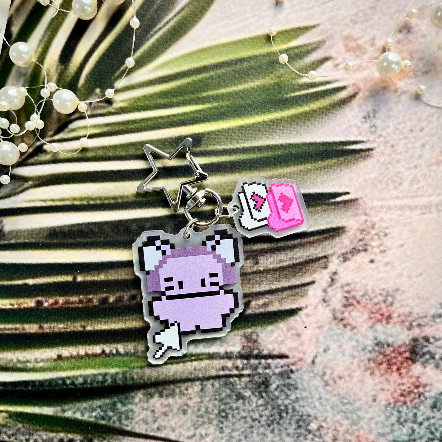 1 Pc Cute Retro Pixel-Style Keychain Fun Acrylic Charm