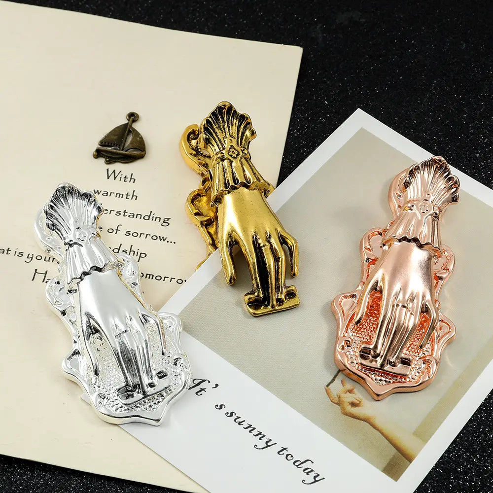1 Pc Noblewoman's Hand Vintage Handbook Metal Clip