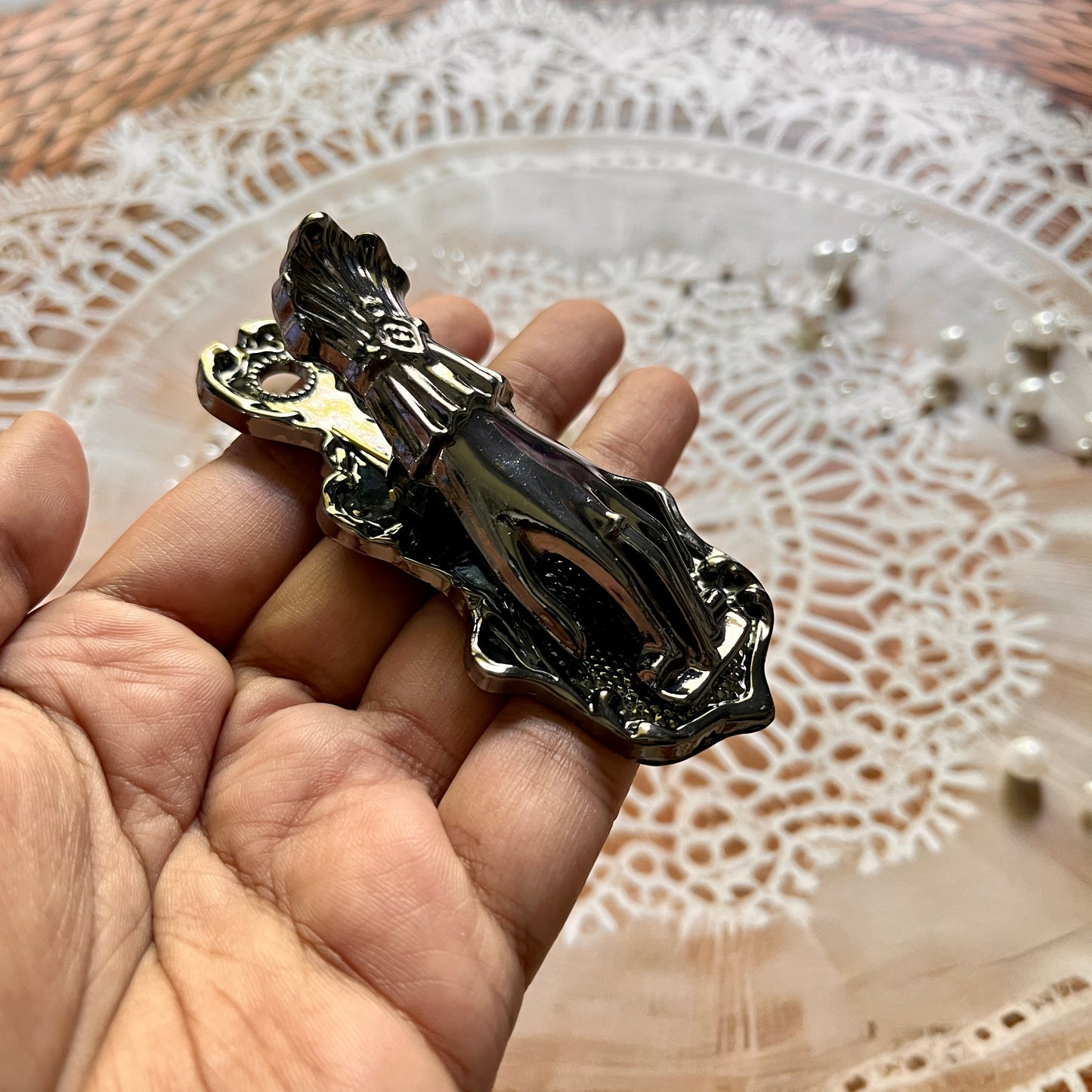 1 Pc Noblewoman's Hand Vintage Handbook Metal Clip