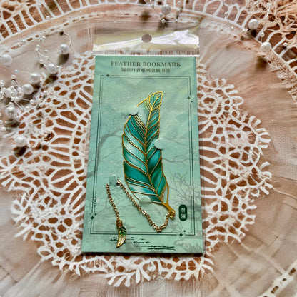 1 Pc Exquisite Metal Classical Chinese Style Cultural feather Bookmark