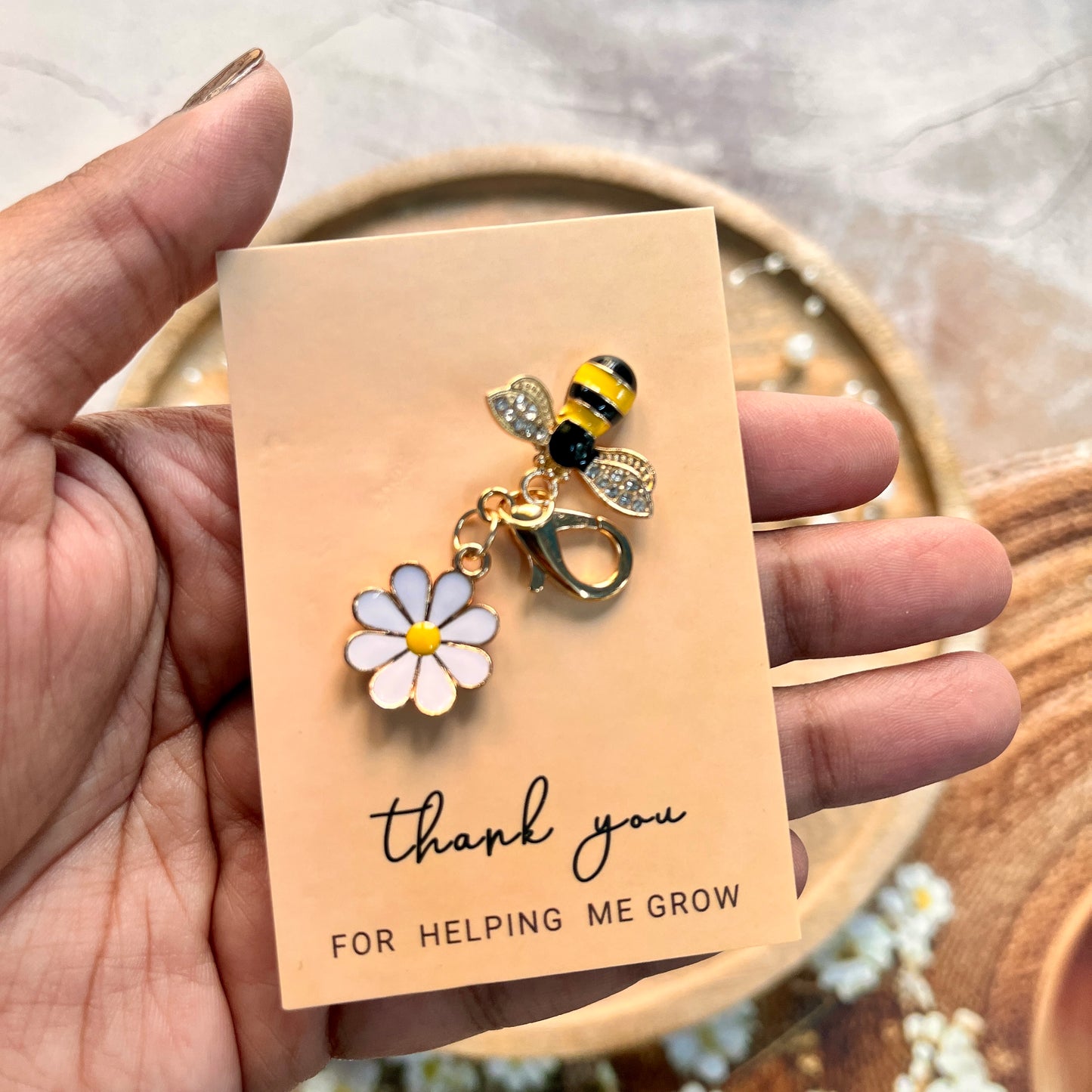 1 Pc cute little bees with rhinestones charming keychains metal charms