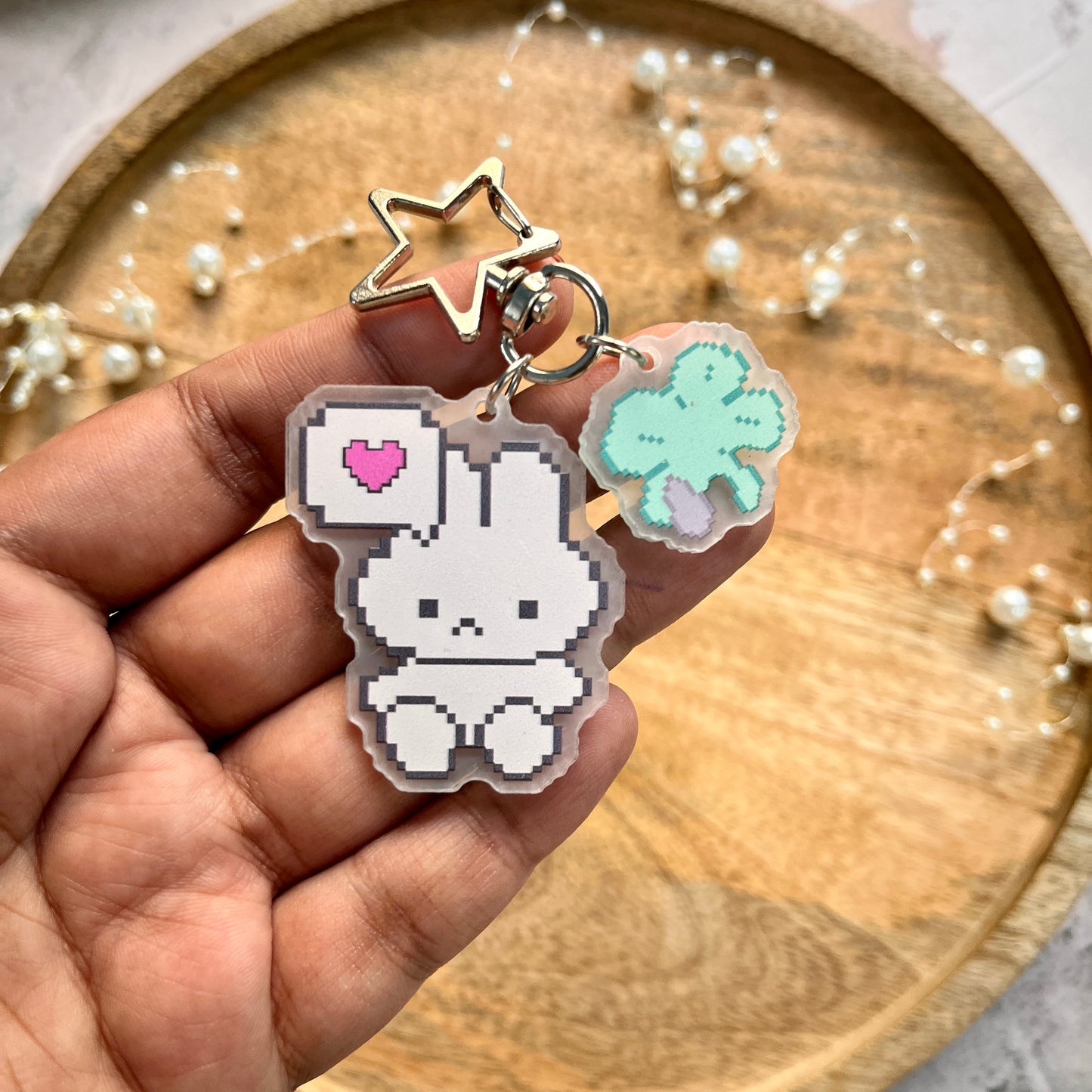 1 Pc Cute Retro Pixel-Style Keychain Fun Acrylic Charm