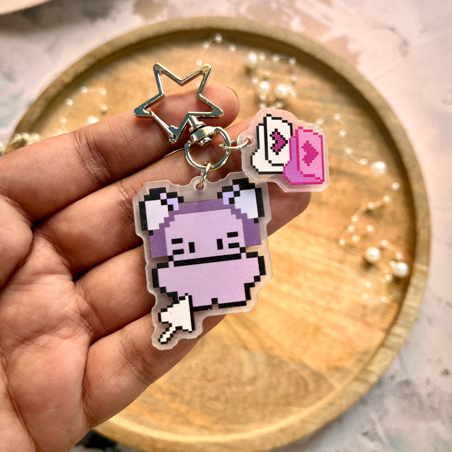 1 Pc Cute Retro Pixel-Style Keychain Fun Acrylic Charm
