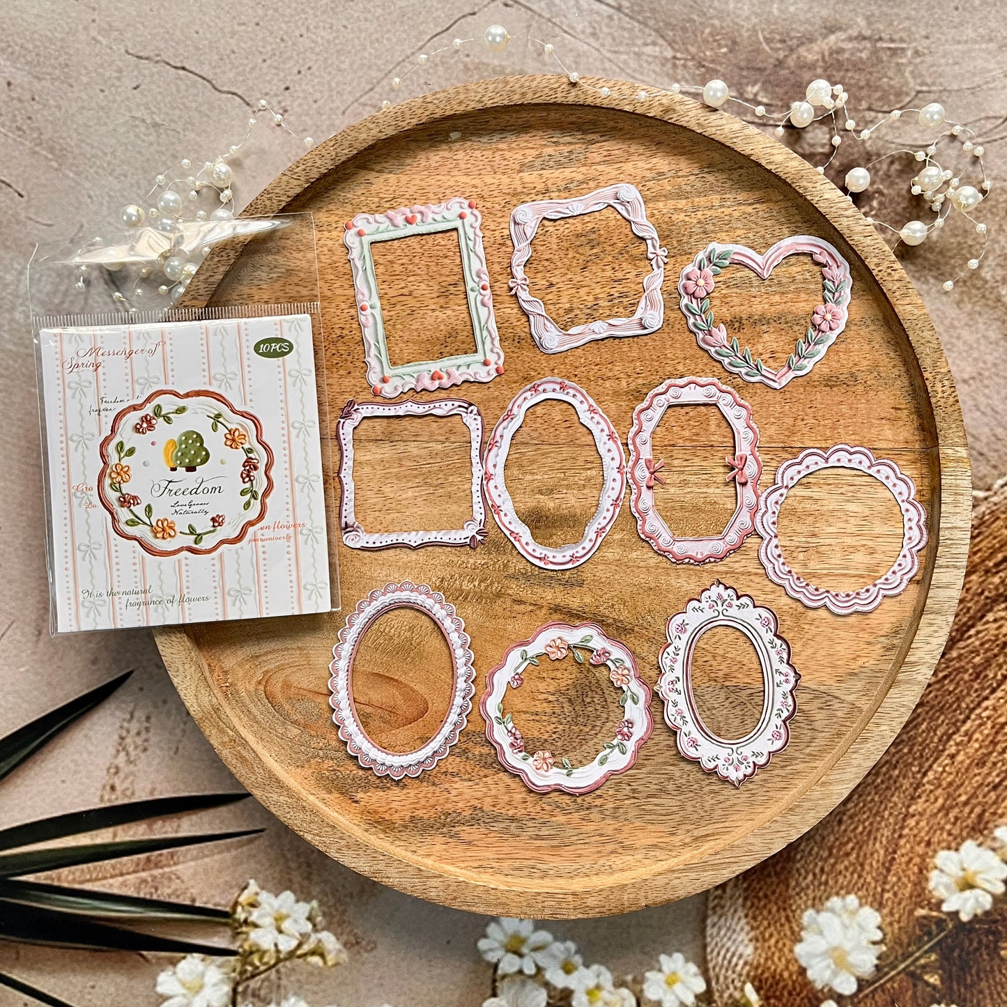 10 Pcs Milky White Border Vintage-inspired Lace patterned Stickers