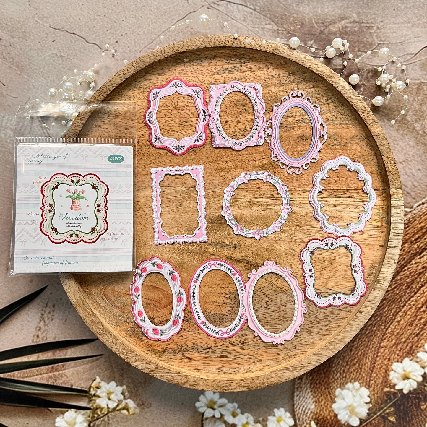 10 Pcs Milky White Border Vintage-inspired Lace patterned Stickers