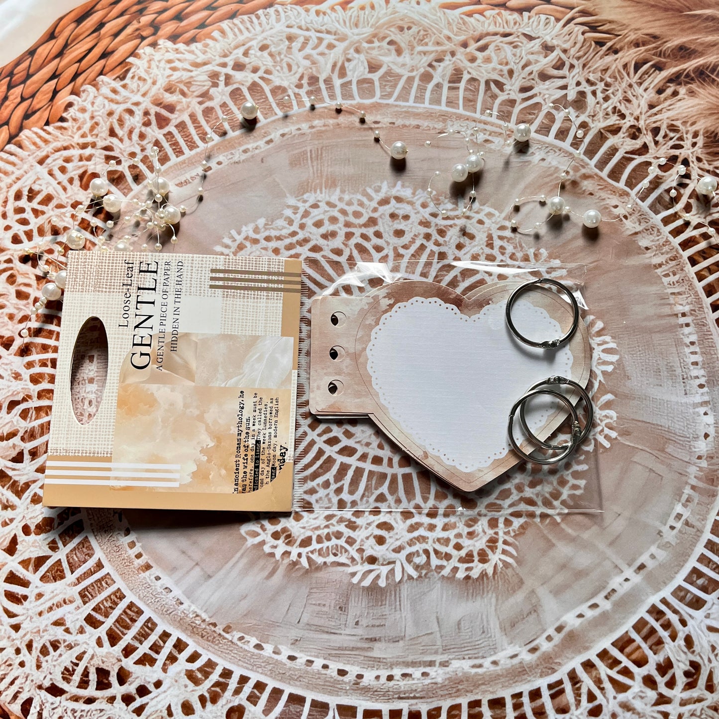 15 Sheets Gentle Touch in Your Hands Series Loose-Leaf Notebook with Custom Shapes