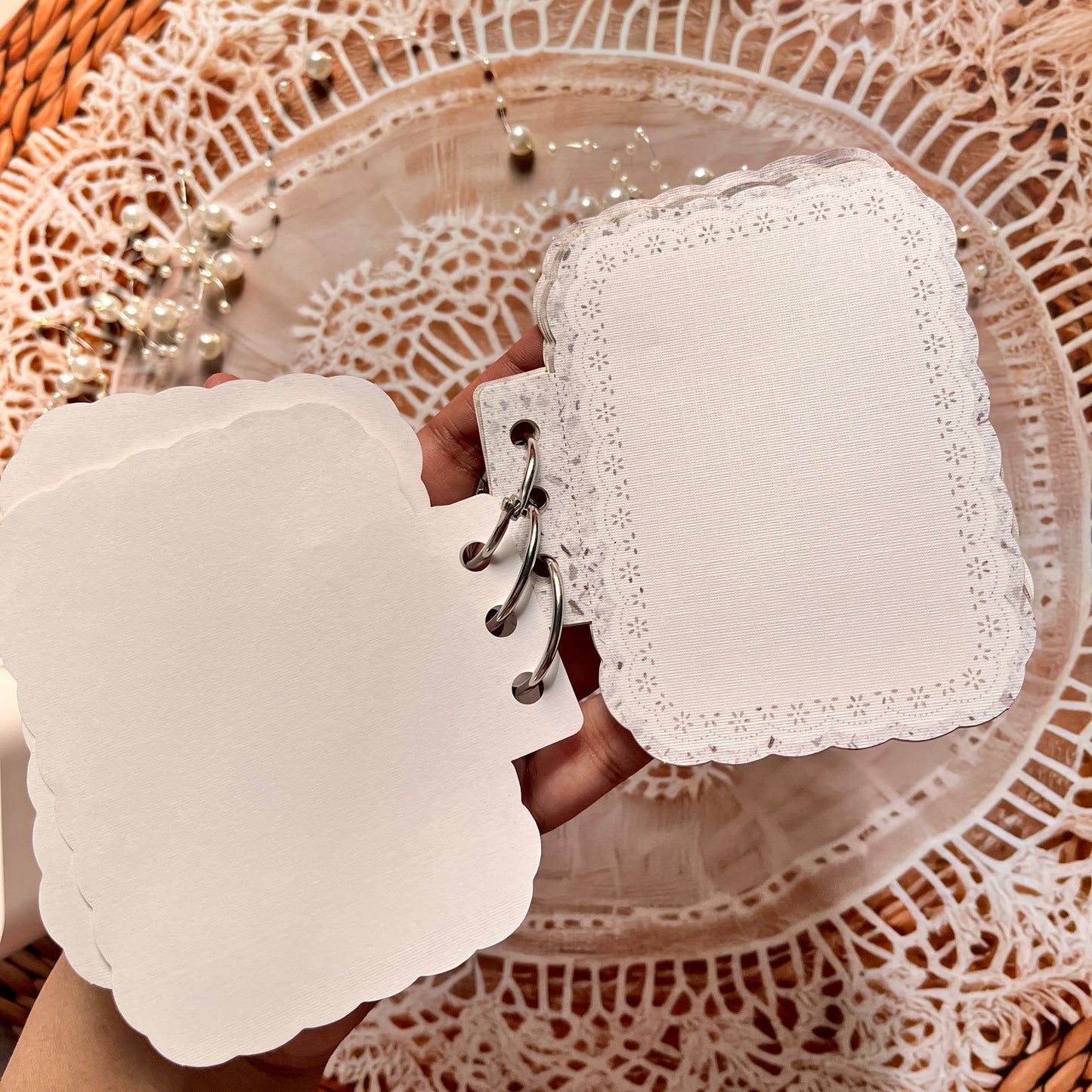 15 Sheets Gentle Touch in Your Hands Series Loose-Leaf Notebook with Custom Shapes