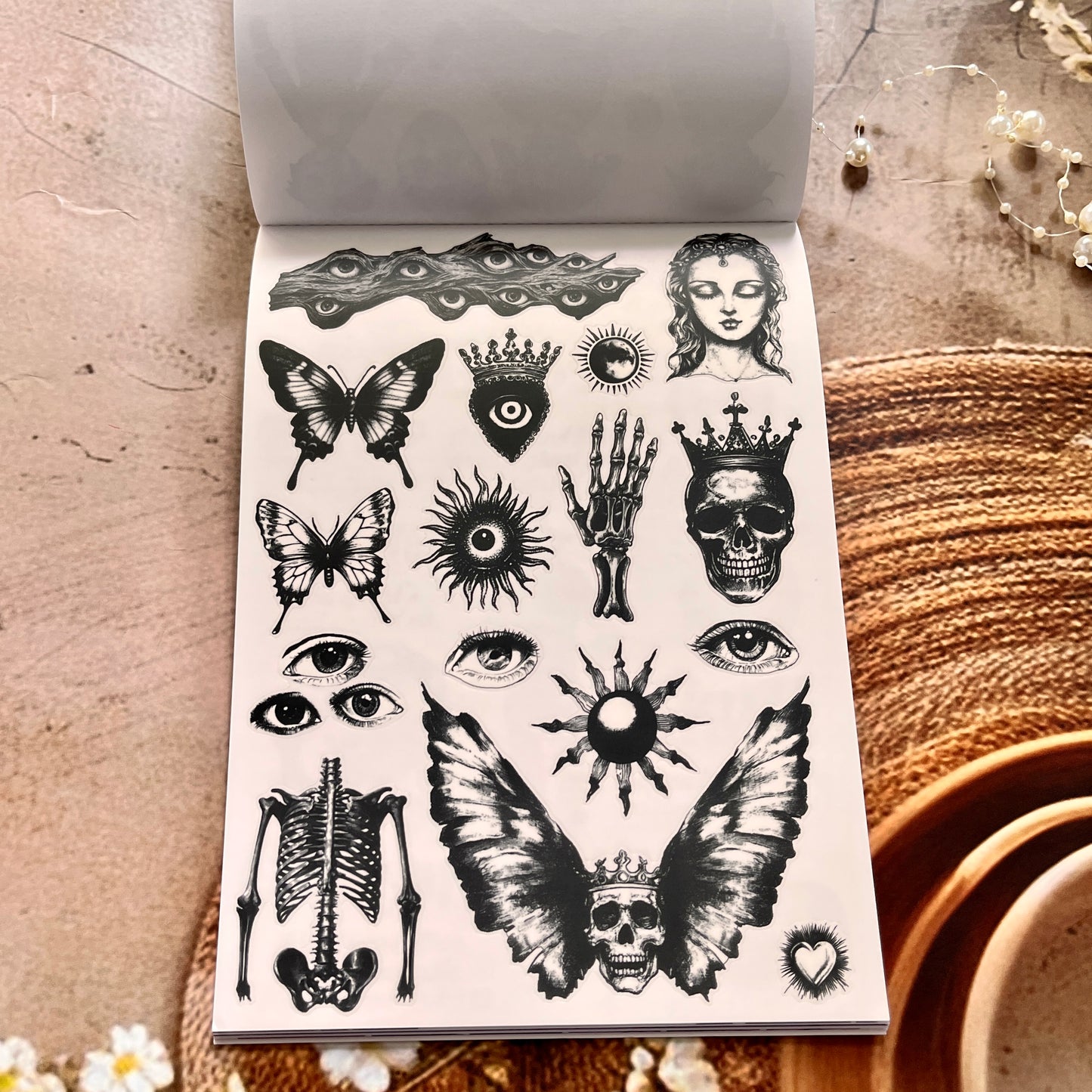 20 Sheets The Silent Fear Scary Ghost Sticker Book